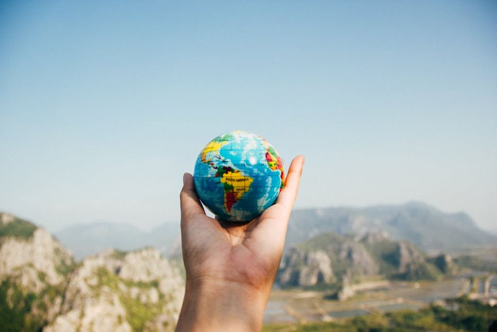 Porapak Apichodilok באתר PEXELS travel insurance